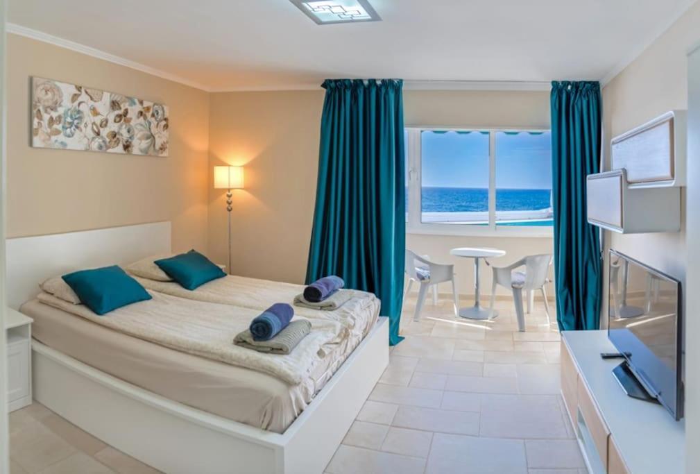 פוארטו דה סנטיאגו First Line Ocean View Studio מראה חיצוני תמונה